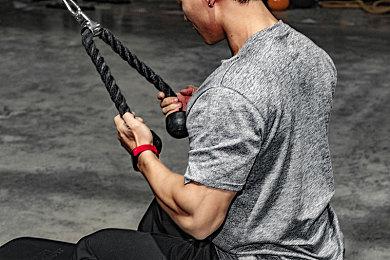 类银河恶魔城冒险游戏《Ayna: Shattered Truth》Steam页面 发售日待定